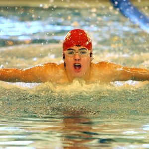 swimmer-1483859_1920